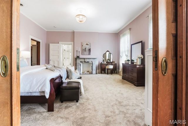 37 Washington Terrace, St Louis, MO 63112