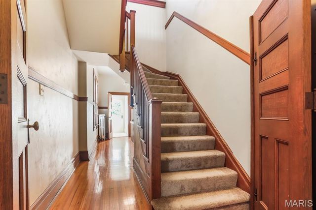 37 Washington Terrace, St Louis, MO 63112