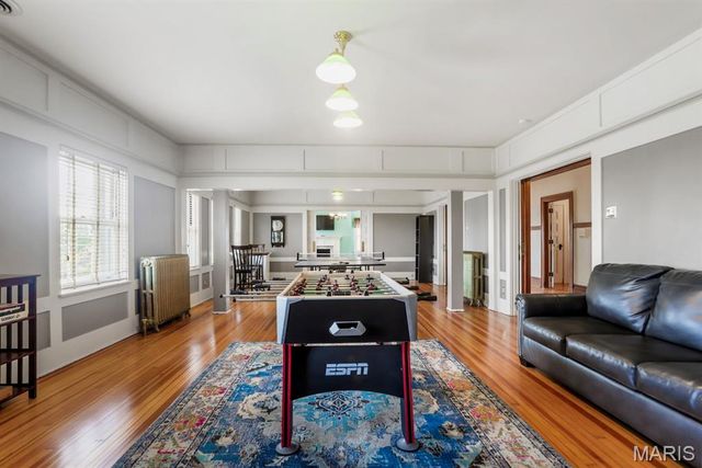 37 Washington Terrace, St Louis, MO 63112