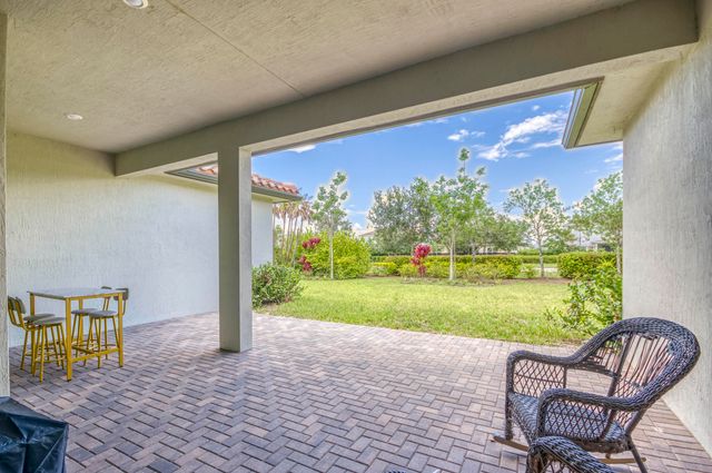 19077 Fly Rod Run, The Acreage, FL 33470