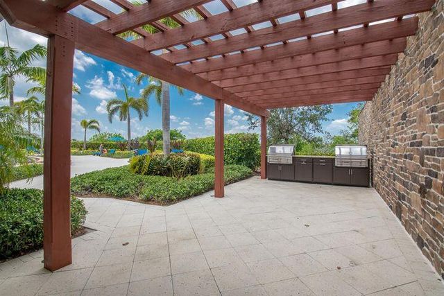 19077 Fly Rod Run, The Acreage, FL 33470