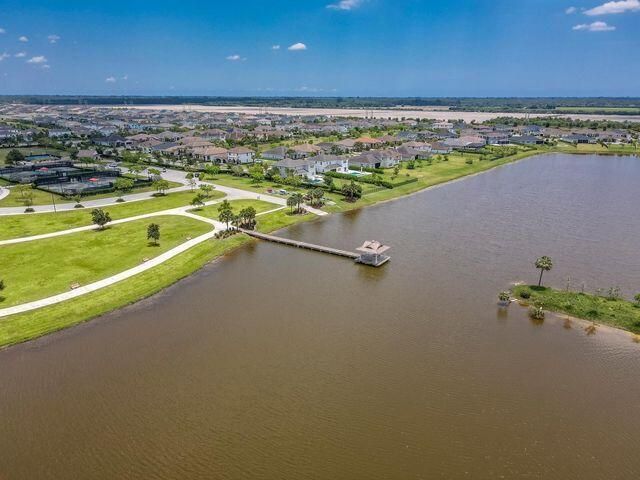 19077 Fly Rod Run, The Acreage, FL 33470