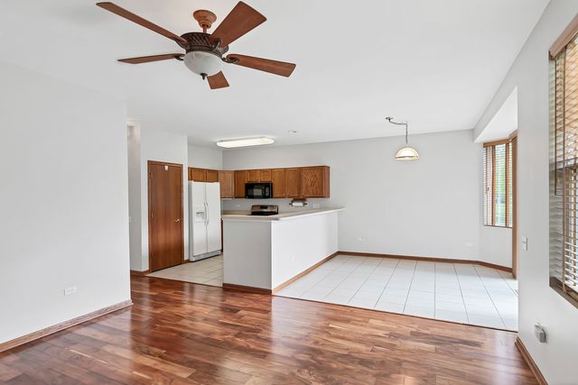 11667 Stonewater Crossing, Huntley, IL 60142