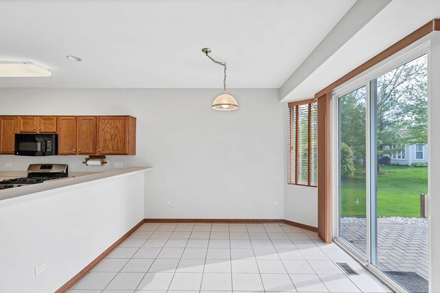 11667 Stonewater Crossing, Huntley, IL 60142