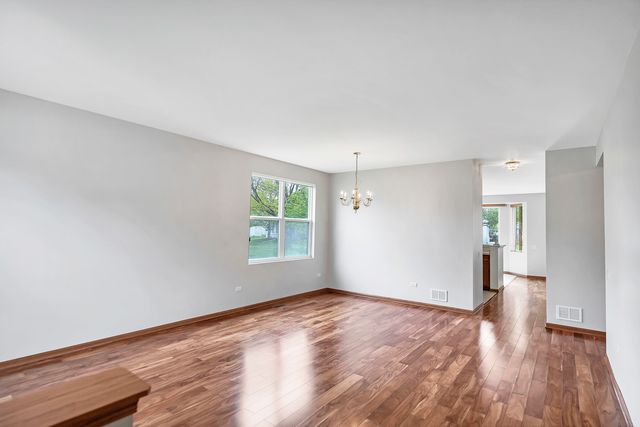 11667 Stonewater Crossing, Huntley, IL 60142