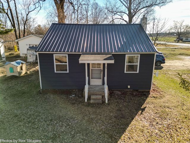 22 N Greenback Street, Hesperia, MI 49421