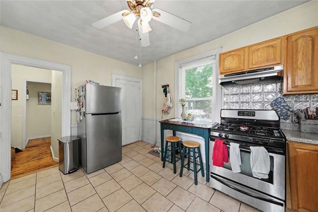 88 Doyle Avenue, Providence, RI 02906