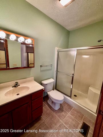 1470 Nicholas Lane, 13, Charlotte, MI 48813