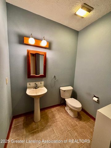 1470 Nicholas Lane, 13, Charlotte, MI 48813