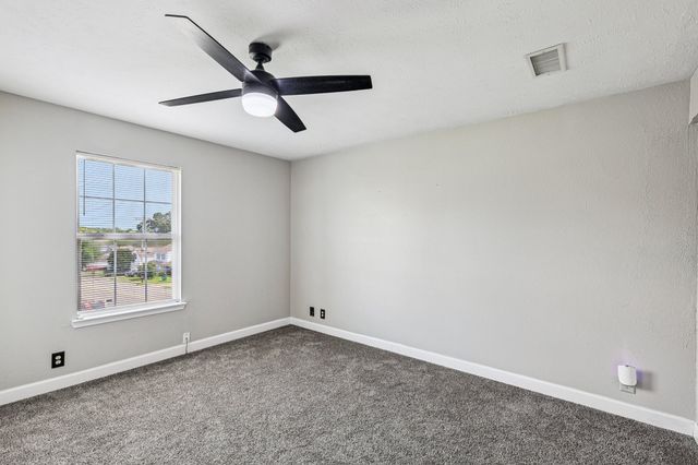180 Bill Stewart Blvd, La Vergne, TN 37086