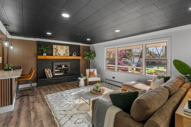 1619 Mar Drive, Mchenry, IL 60051