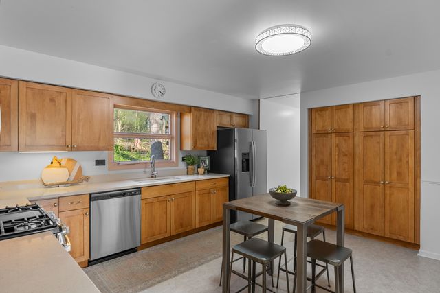 1619 Mar Drive, Mchenry, IL 60051