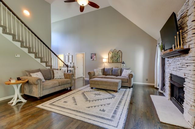 4396 Taylor Hall Ln, Adams, TN 37010