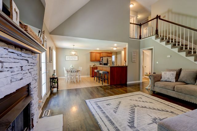 4396 Taylor Hall Ln, Adams, TN 37010