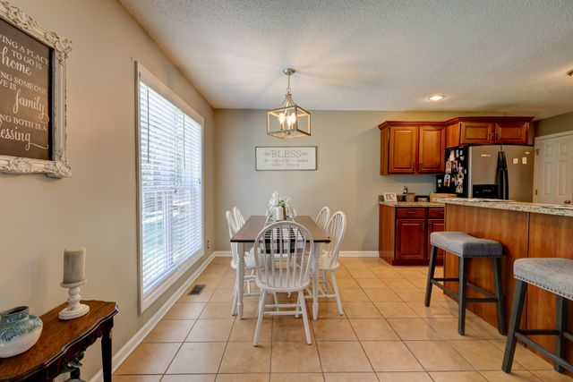 4396 Taylor Hall Ln, Adams, TN 37010
