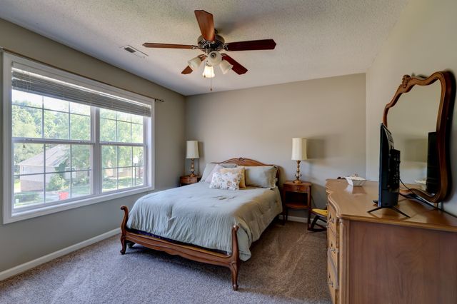 4396 Taylor Hall Ln, Adams, TN 37010