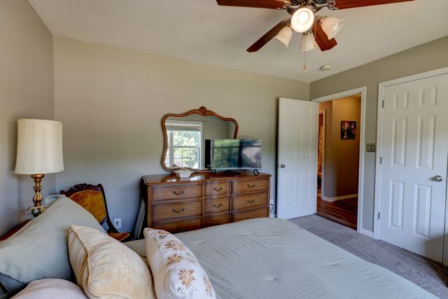 4396 Taylor Hall Ln, Adams, TN 37010