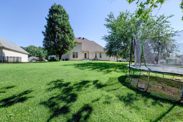 4396 Taylor Hall Ln, Adams, TN 37010