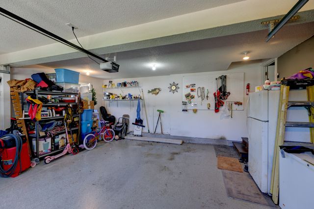 4396 Taylor Hall Ln, Adams, TN 37010