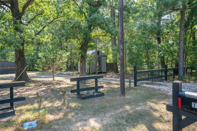 121 CR 2201, Hooks, TX 75561