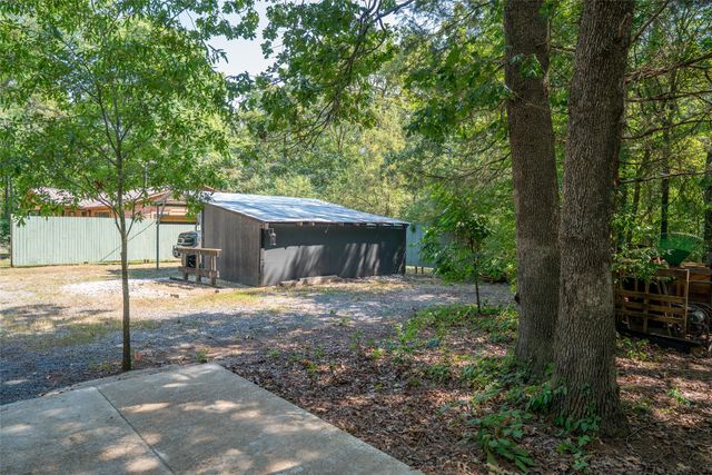 121 CR 2201, Hooks, TX 75561