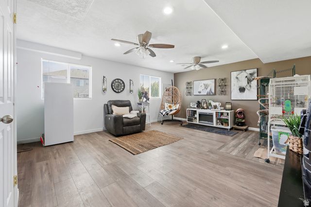 969 W FOXBORO DR, North Salt Lake, UT 84054