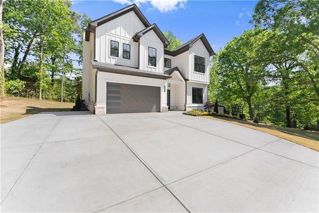 5019 Nichols Drive, Flowery Branch, GA 30542