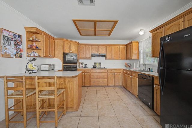 35183 Live Oak Cir, Denham Springs, LA 70706