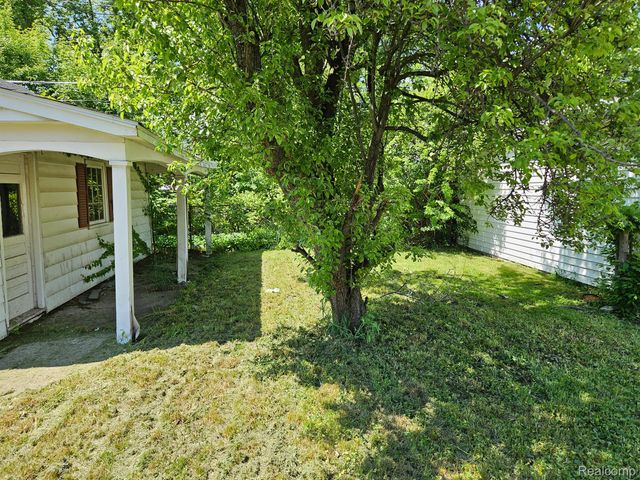 10773 BEACONSFIELD Street, Detroit, MI 48224