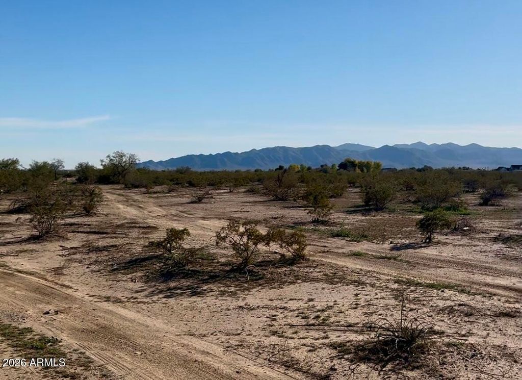 0 W Chaparosa Way 1-5, Wittmann, AZ 85361 — exterior