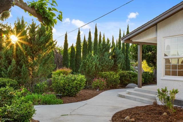 1510 Melrose Way, Vista, CA 92081