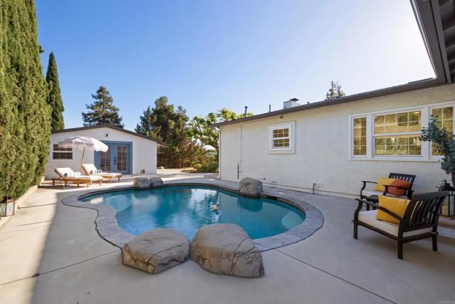 1510 Melrose Way, Vista, CA 92081