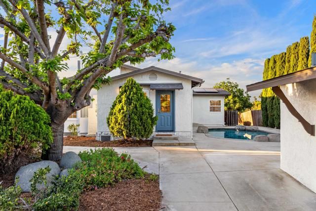 1510 Melrose Way, Vista, CA 92081