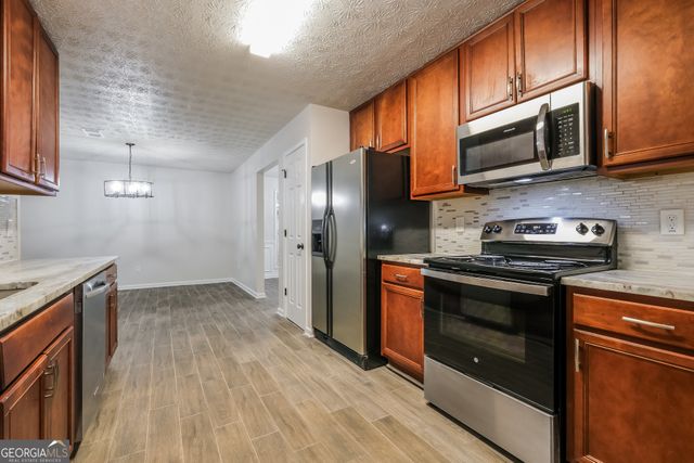 7078 Reserve Court, Flowery Branch, GA 30542