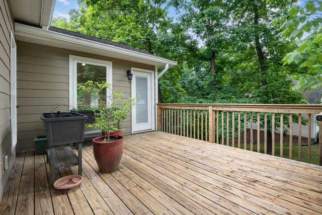 618 River Landing Drive, Soddy Daisy, TN 37379