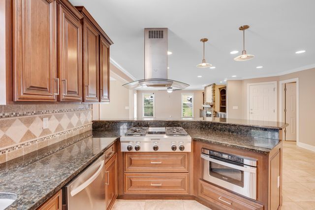 618 River Landing Drive, Soddy Daisy, TN 37379