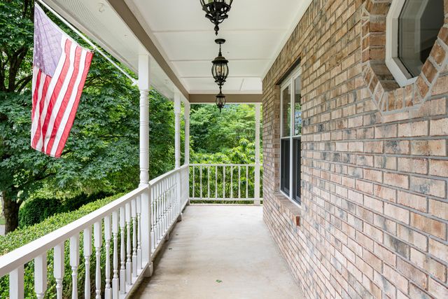 618 River Landing Drive, Soddy Daisy, TN 37379