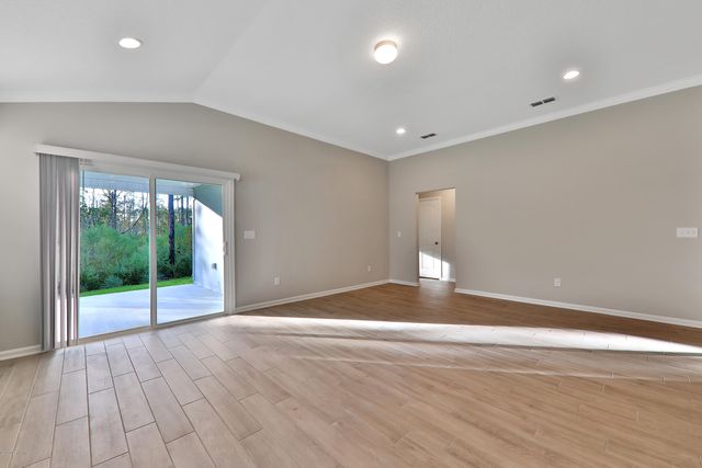 589 GLASGOW Drive, St. Johns, FL 32259