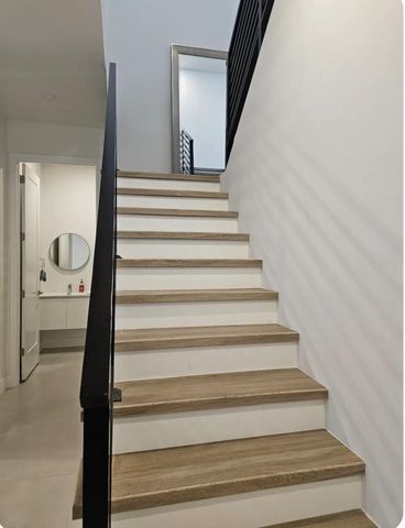 2275 SE 7th St, Pompano Beach, FL 33062