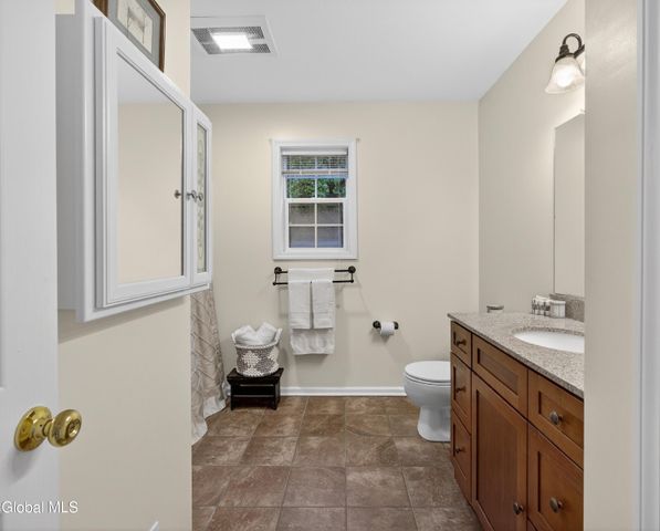 50 Glenham Road, Saratoga Springs, Inside, NY 12866