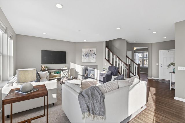 20627 Granville Lane, Lakeville, MN 55044