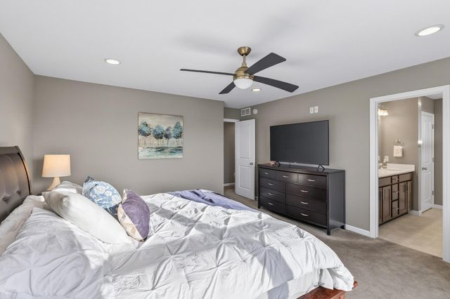 20627 Granville Lane, Lakeville, MN 55044