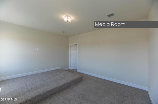 972 Pellegrino Avenue, El Paso, TX 79932