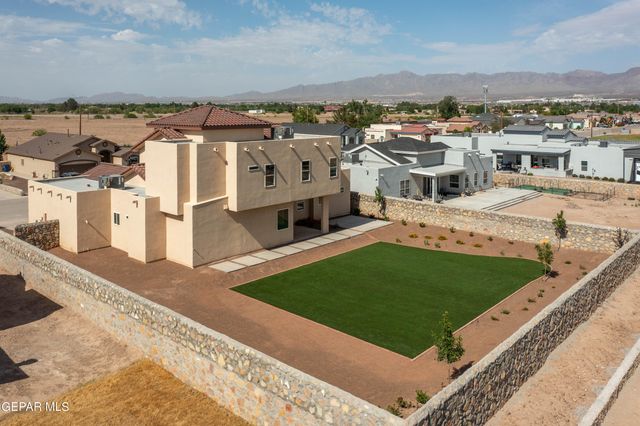 972 Pellegrino Avenue, El Paso, TX 79932