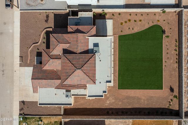 972 Pellegrino Avenue, El Paso, TX 79932