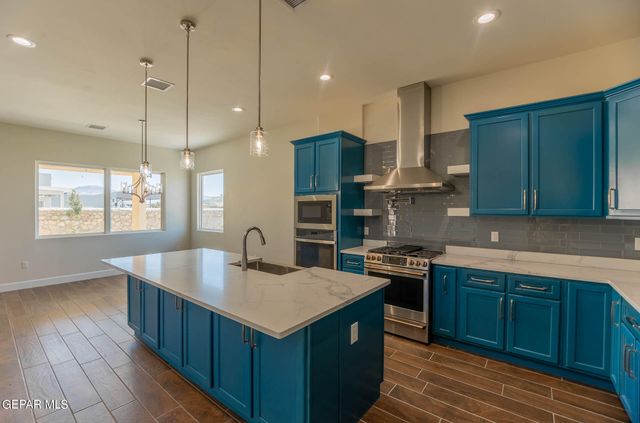 972 Pellegrino Avenue, El Paso, TX 79932