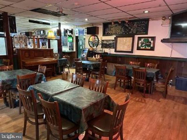 1400 FARRAGUT AVE, Bristol, PA 19007