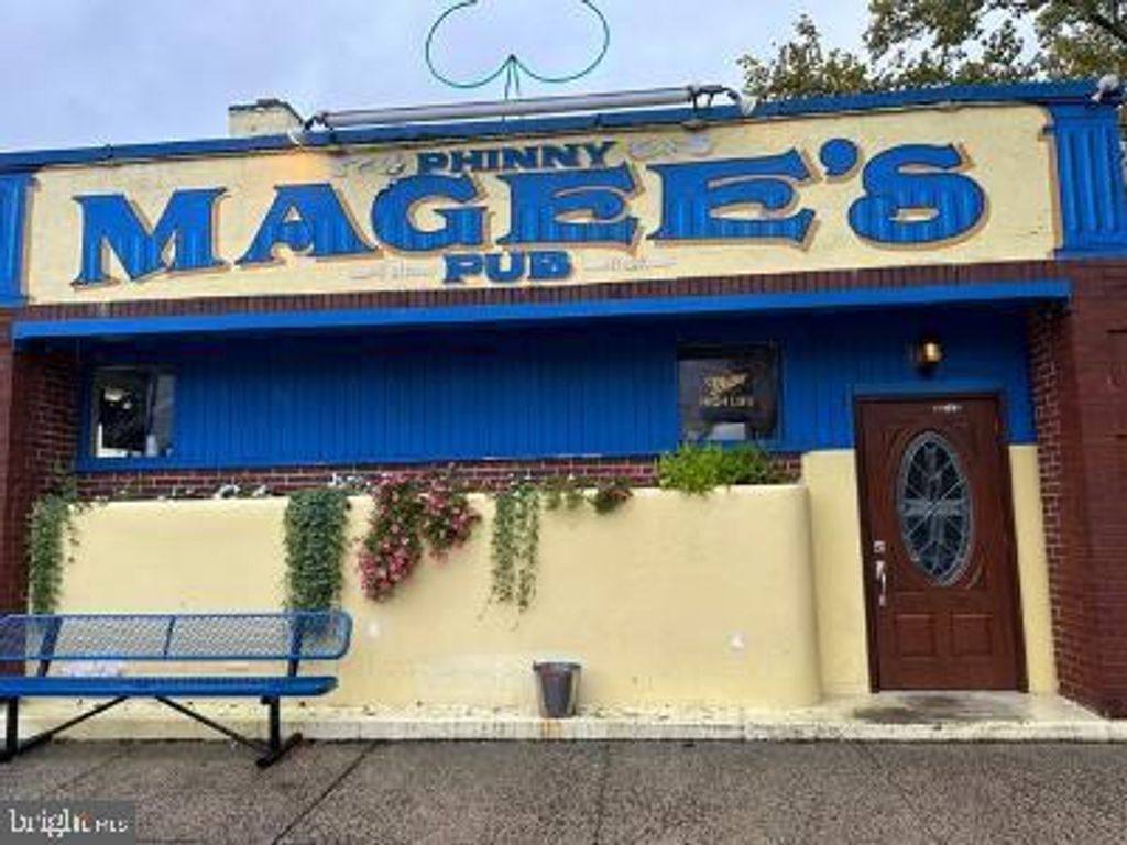 1400 FARRAGUT AVE, Bristol, PA 19007