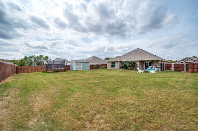 112 Kens Court, Pilot Point, TX 76258