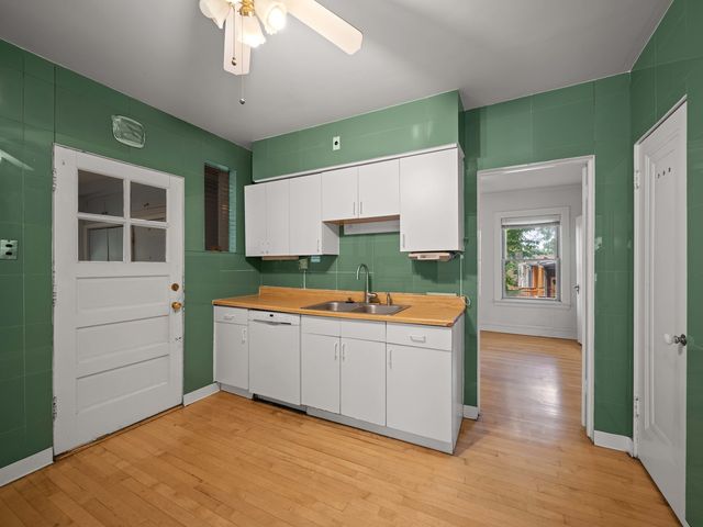 1016 Austin Street, Evanston, IL 60202